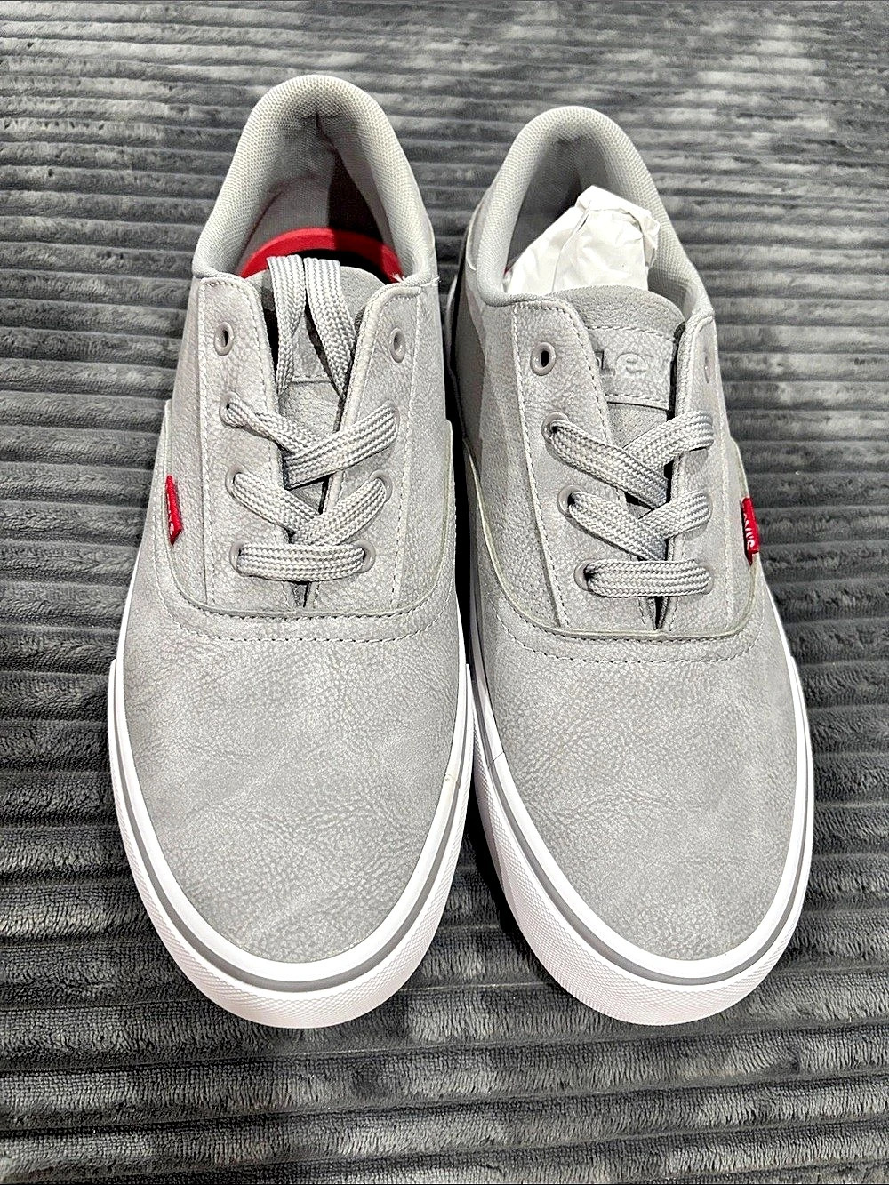 Levi's Ethan S WX Gray Sneakers US 10 
NIB